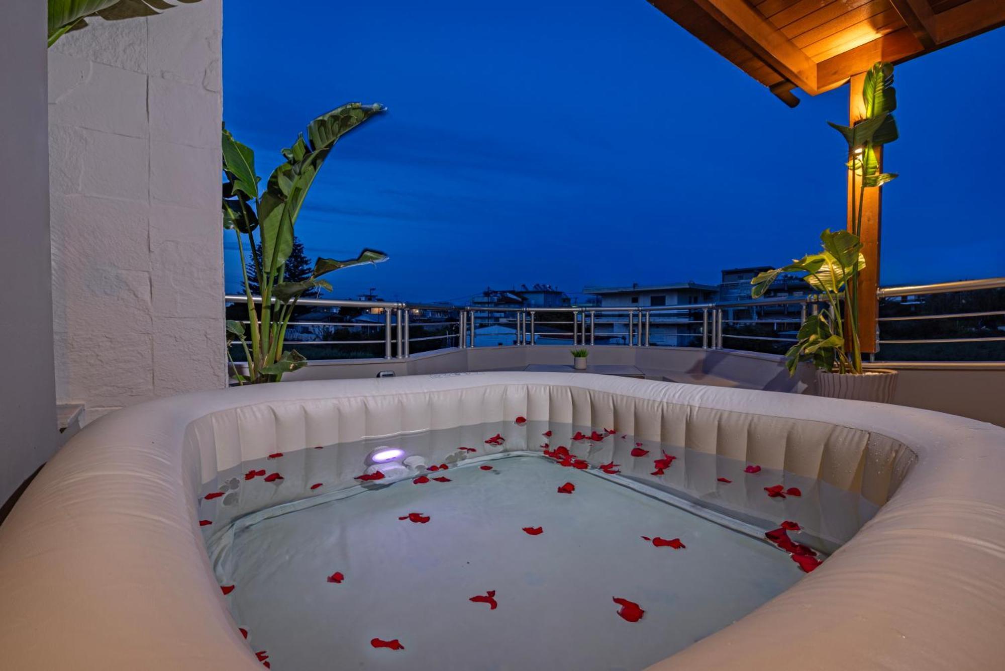 Coral Paradise Luxury Jacuzi & Pool View Vakantiehuis *