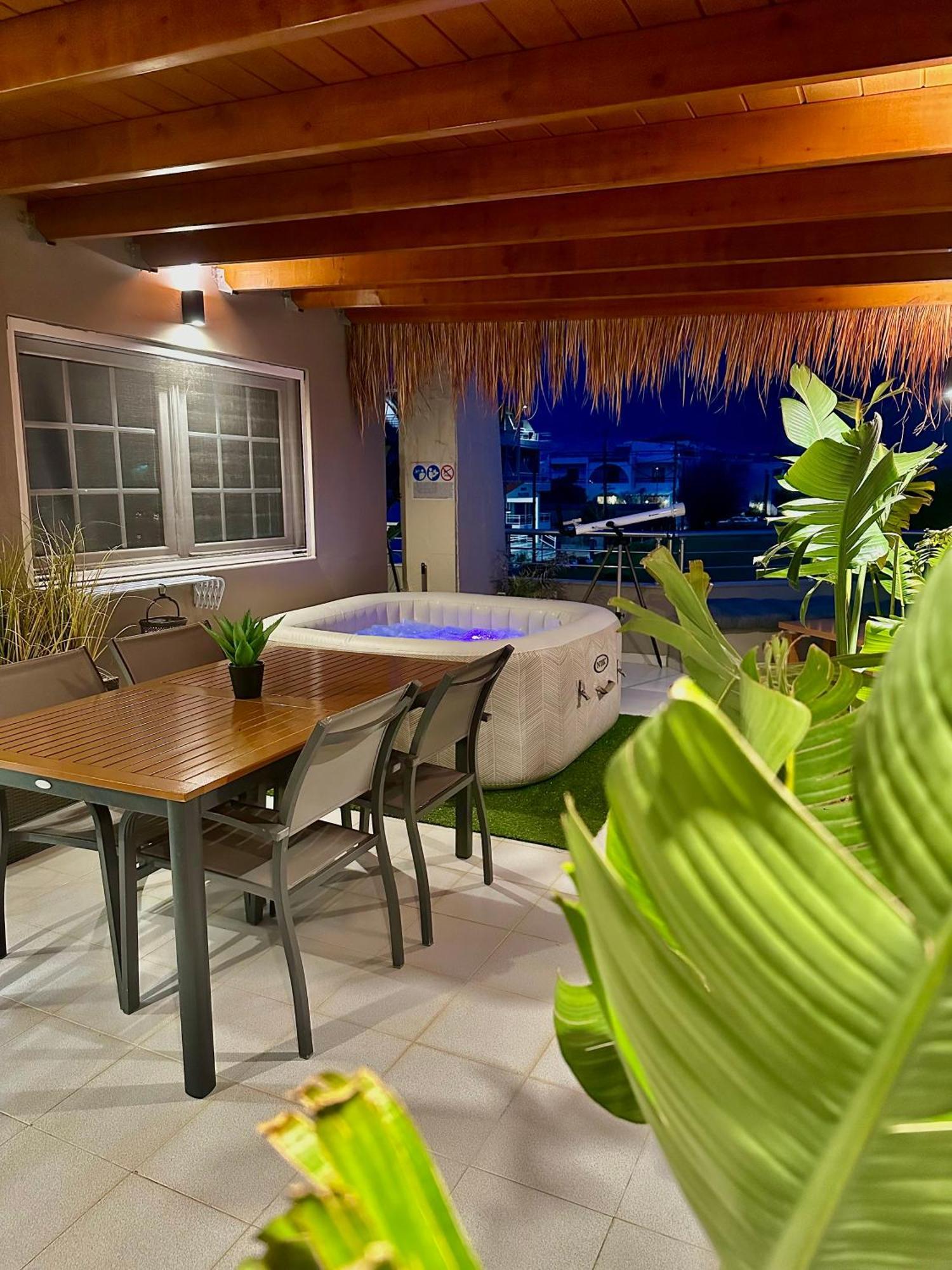 Coral Paradise Luxury Jacuzi & Pool View *